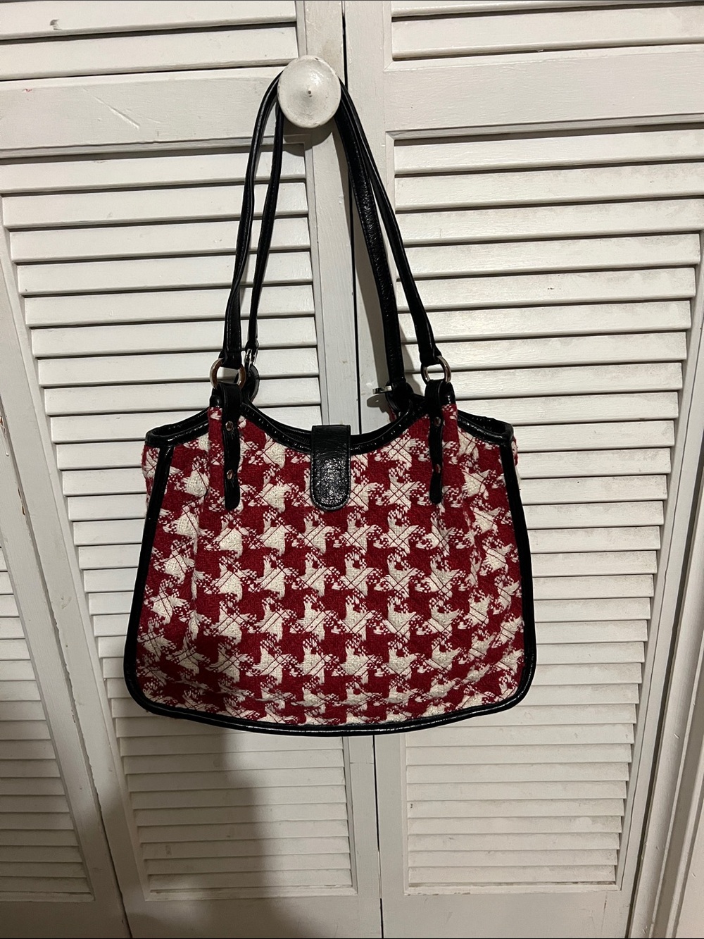 Vera Bradley Red and White Houndstooth Tote with Black Trim